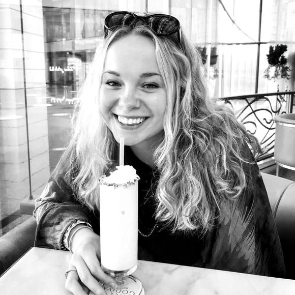 Meet your Posher, Emma - Picture 1 of 1